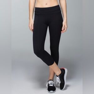 Lululemon Inspire Crop II *Luxtreme Black Size 4 Leggings